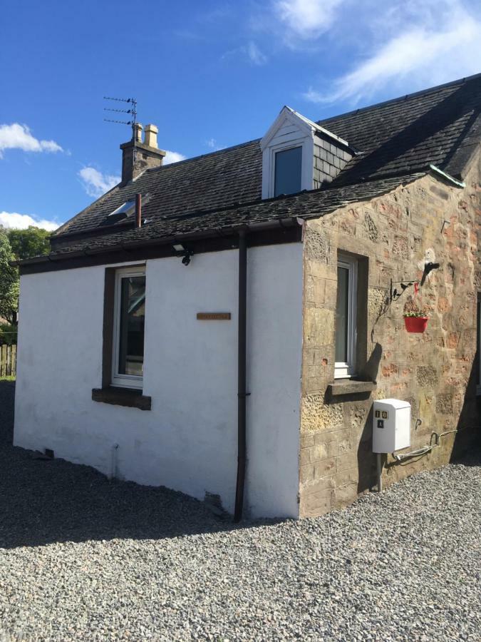 Whisky Cottage Inverness Exteriör bild